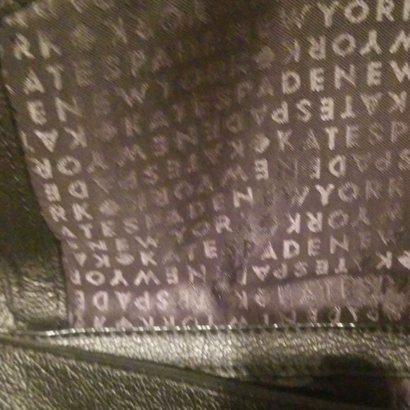 Handbag - Picture 2 of 8